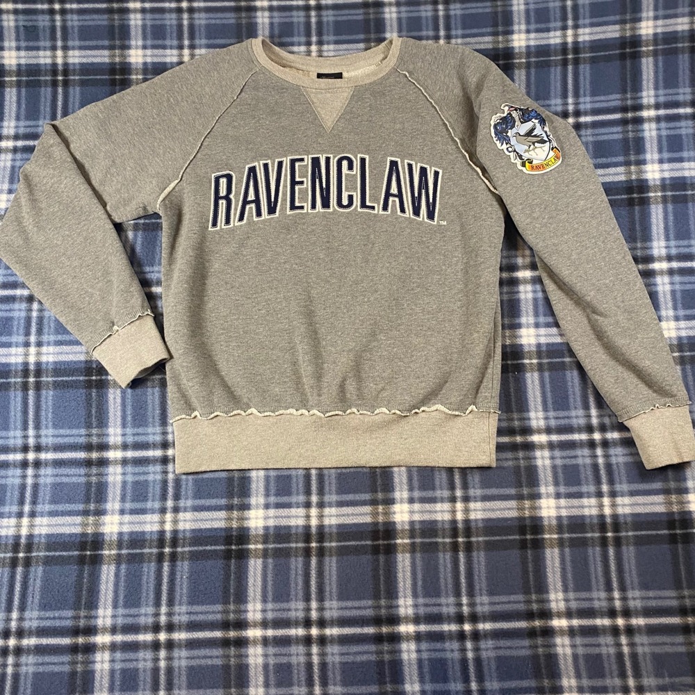Harry Potter‎ Ravenclaw Sweatshirt Universal Studios Gray Crewneck Small